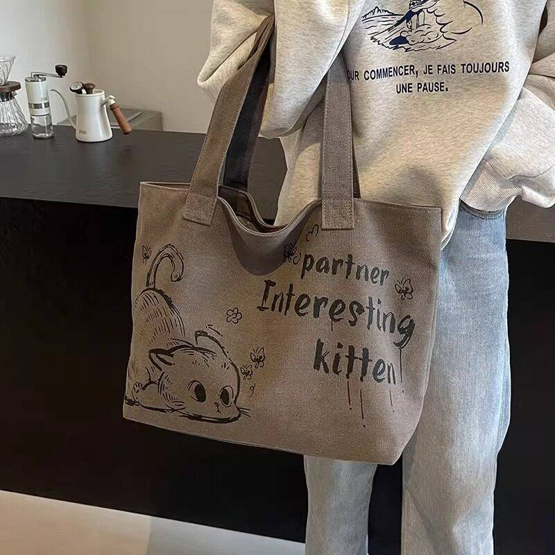 Вместительная холщовая сумка-т – обзор и цена Women Bags 2026 Trends